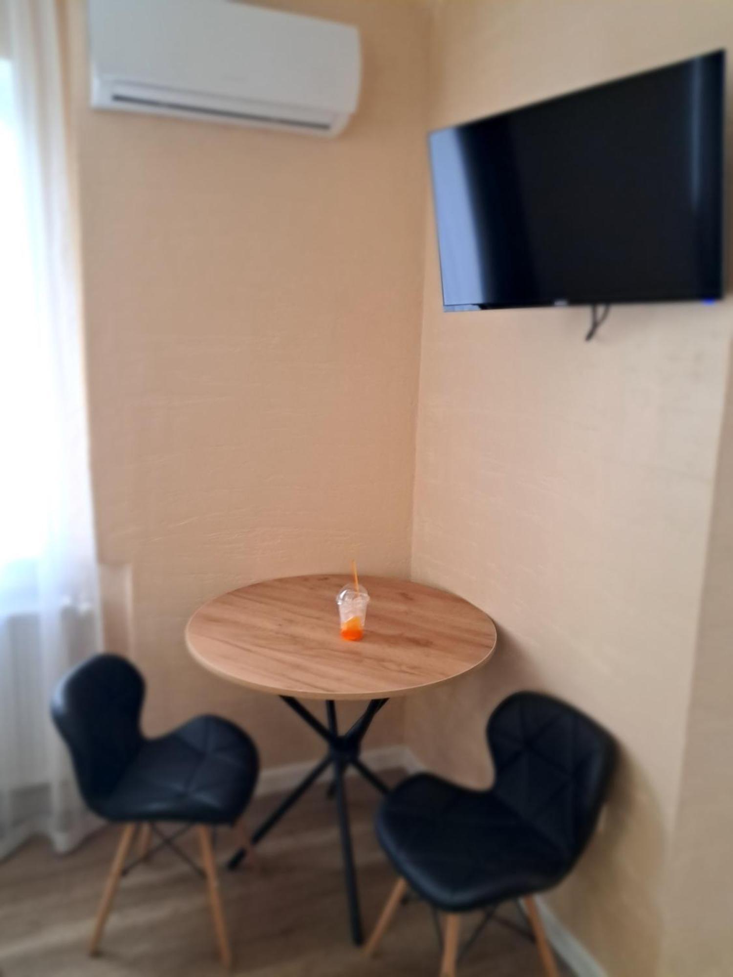 New Luxury Studio Apartment Ivano-Frankivsk Exteriör bild